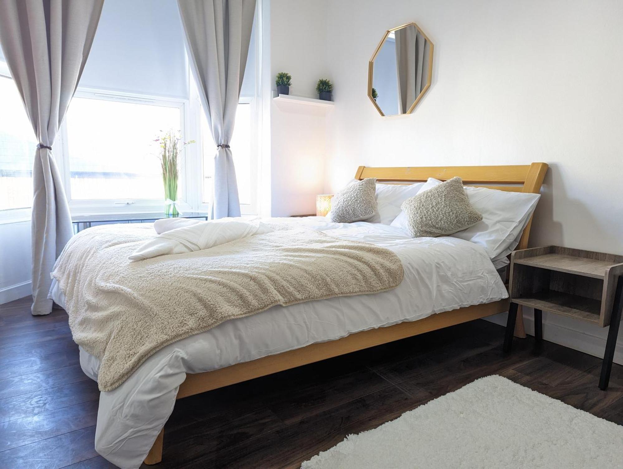 Inner-City Apartments - Basic Amenites Cardiff Bagian luar foto